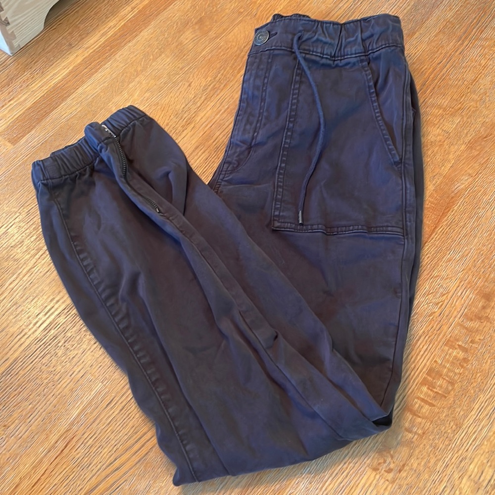 AE Jean joggers
